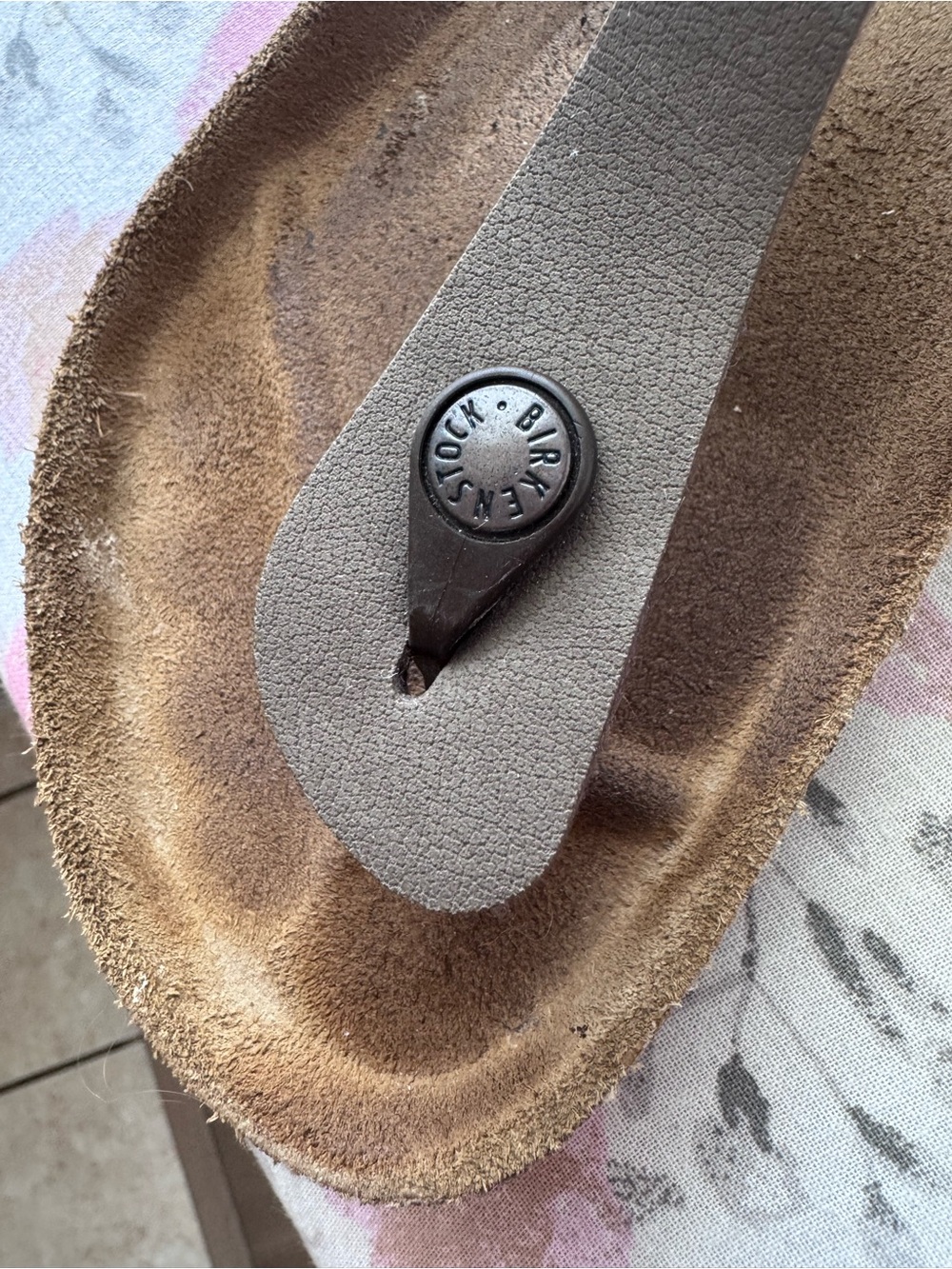 Birkenstock Gizeh Brown Suede Thong Sandals - Picture 4 of 14